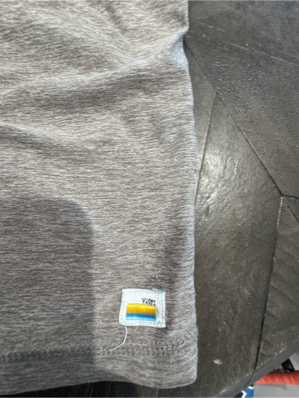 Vuori Heather Gray Short Sleeve Crew Tee Strato Tech - Picture 2 of 2